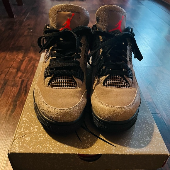 Jordan 4 Retro Mid Taupe Haze - Picture 2 of 9